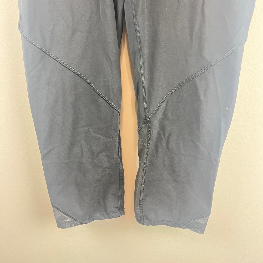 Lululemon Black Cropped Mesh Leggings Side Pockets 10 - Picture 3 of 8